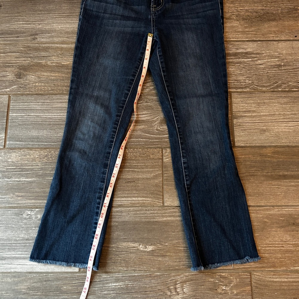 Seven7 Est 1964 Women's Size 4 Dark Wash Flare Raw Hem Jeans - Picture 2 of 7